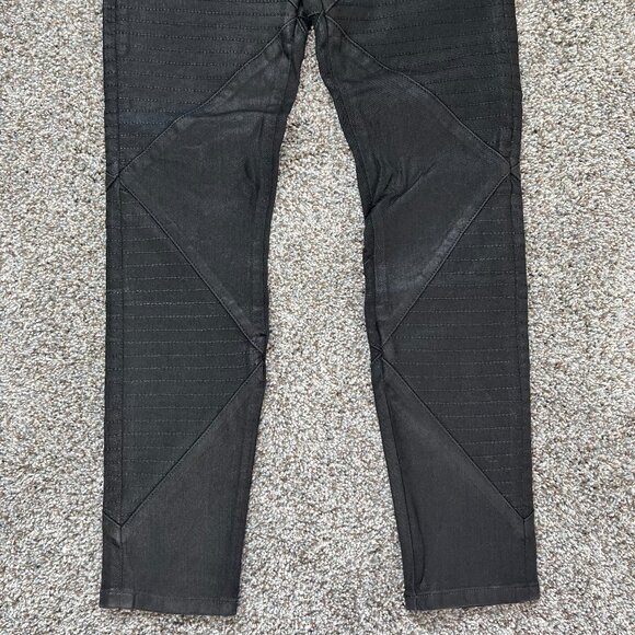JUST IN: Guess women's jeans, Black, Size 25, Unique stretch, angle design - Picture 2 of 14